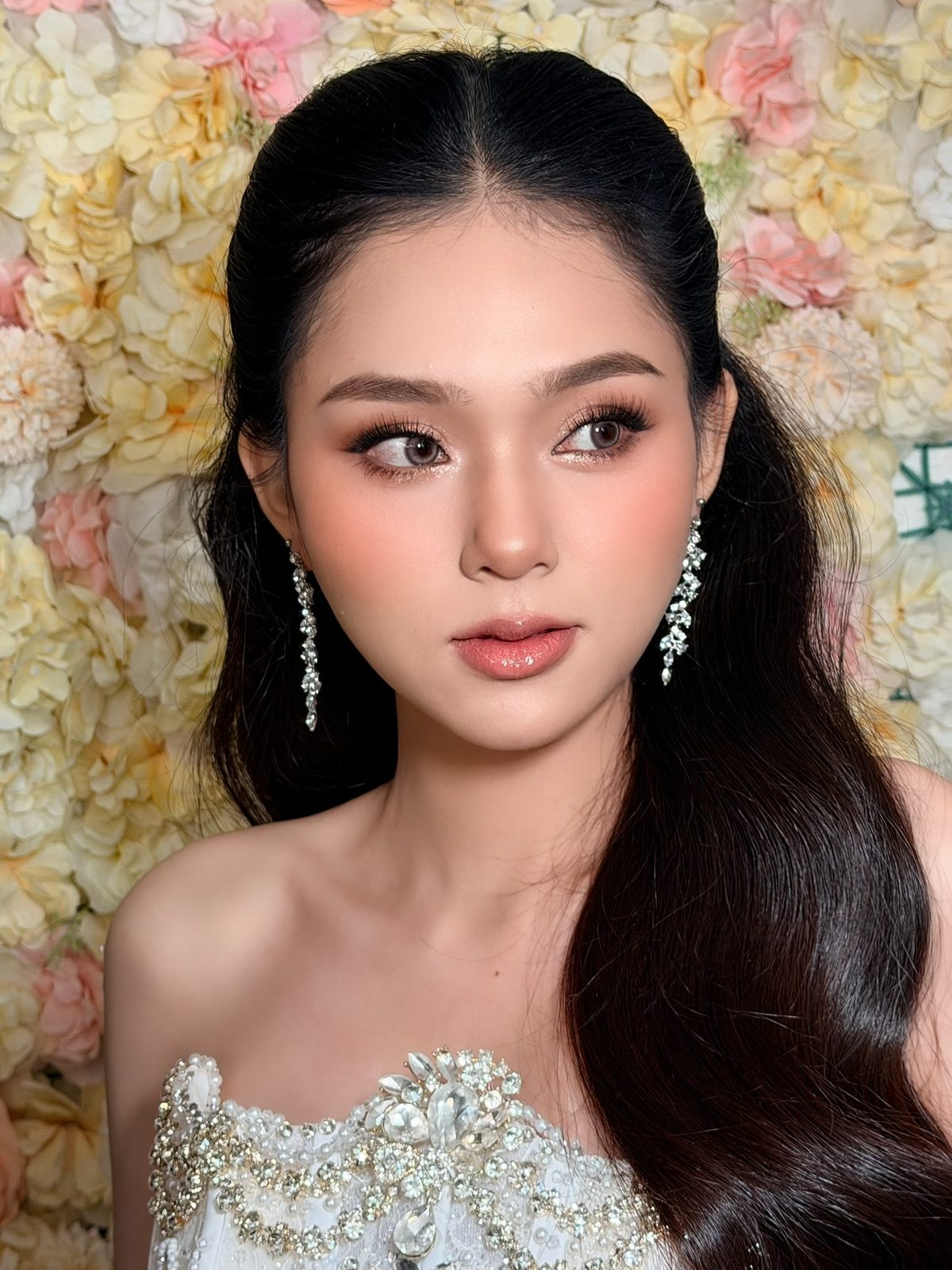 Nên trial makeup trước ngày cưới bao lâu?